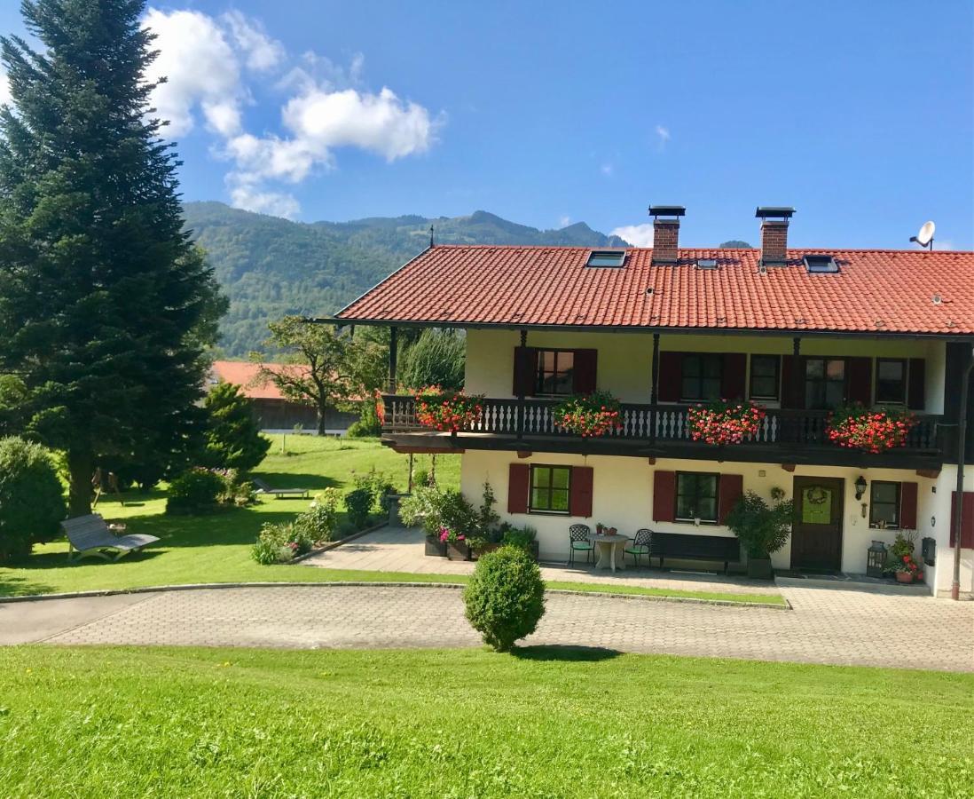 Ferienwohnung Draexl Garten Und Bergblick Nußdorf am Inn Exterior foto